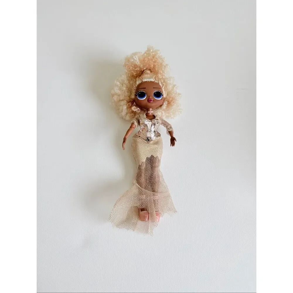 L .O.L. Surprise! Holiday OMG 2021 Collector NYE Queen Fashion Doll